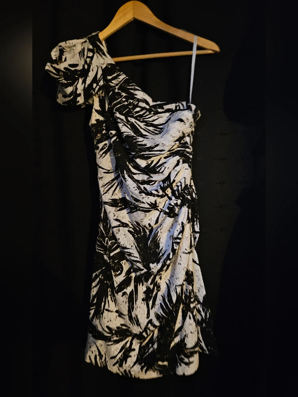 Diane von Furstenberg DVF One-Shoulder Palm Lace Ruched Mini Dress - Size 10 - Picture 2 of 5